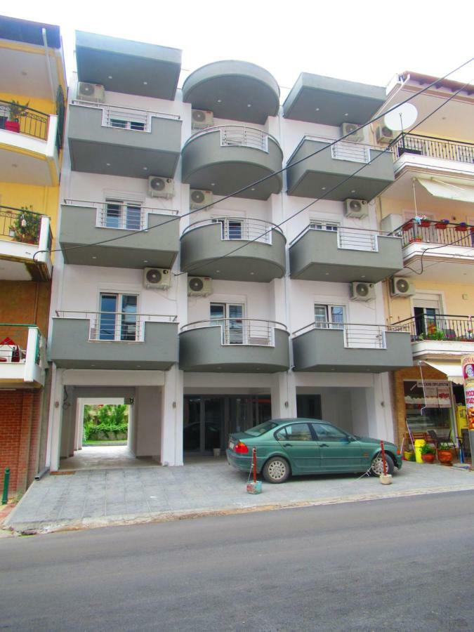 Artistic Rent Rooms & Apartments Nea Kallikrateia Екстер'єр фото