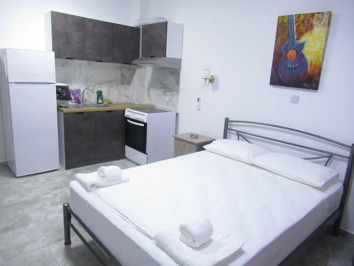 Artistic Rent Rooms & Apartments Nea Kallikrateia Екстер'єр фото